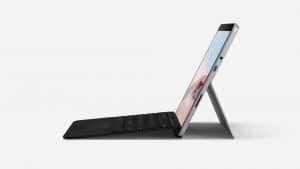 Tablet Surface společnosti Microsoft v černém provedení