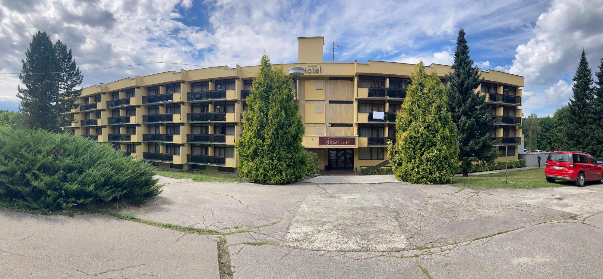 Hotel v Luhačovicích, ve kterém probíhala Letní škola 2022